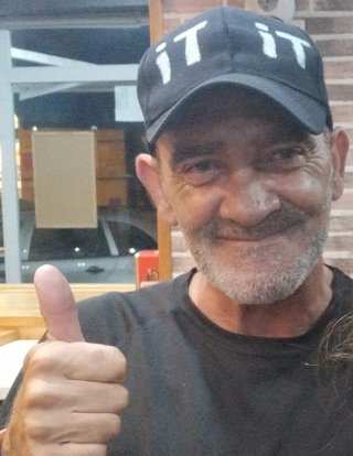 Se ofrece para limpieza de cristales
