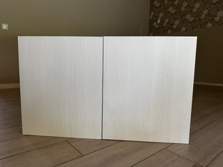 Mueble auxiliar de pared en madera y blanco