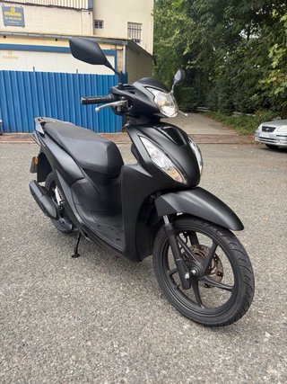 Honda Vision 110 Scooter Negra 2024