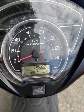 Honda Vision 110 Scooter Negra 2024