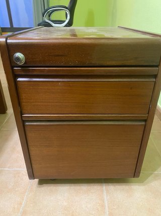 Mesa de oficina de madera