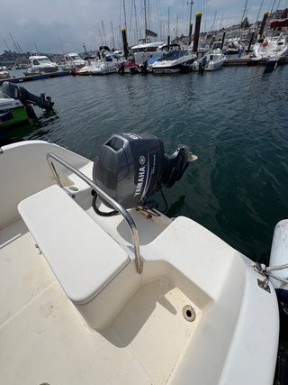 Barco Zenit 505 con motor Yamaha 60cv