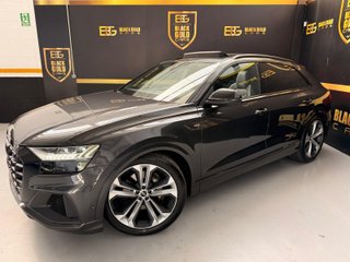 Audi Q8 50 TDI 210kW Black Line Plus quattro tip