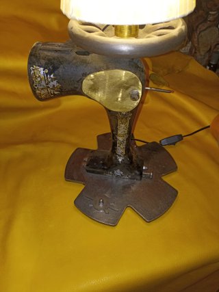 Lampada vintage Singer