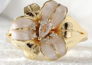 Anello vintage stile floreale oro bianco