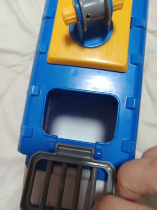 Furgón de policía de PinyPon action