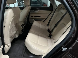 Jaguar XF 2.0D 132kW (180CV) Portfolio