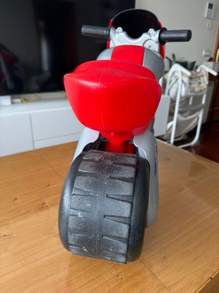Moto correpasillos Motofeber roja