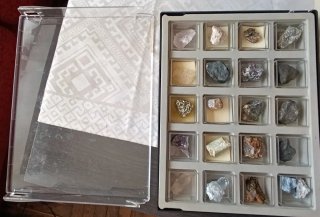 Espositore Collezionabile di Minerali e Pietre Preziose
