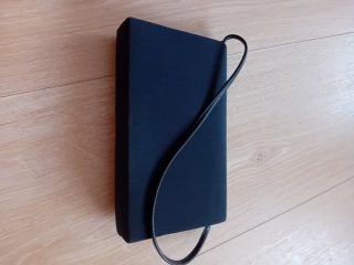 Bolso de mano/ceremonia negro y dorado