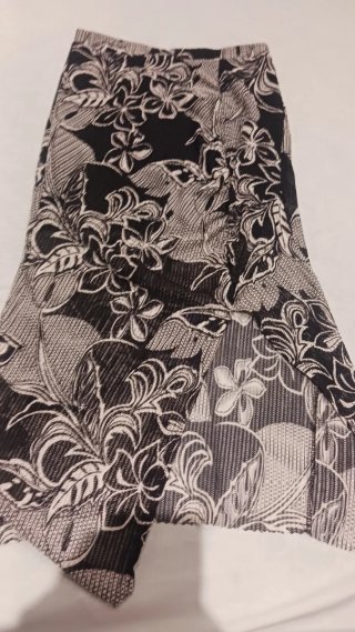 Falda midi floral