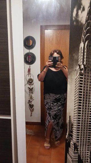 Falda midi floral