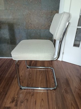 Mesa de cristal con 6 sillas