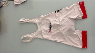Conjunto maillot, culotte y perneras ciclismo