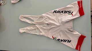 Conjunto maillot, culotte y perneras ciclismo