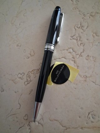 Penna Sfera Balenciaga Nera