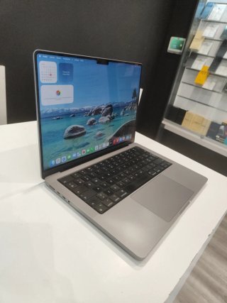 MacBook Pro M2 16GB 512GB SSD 2023