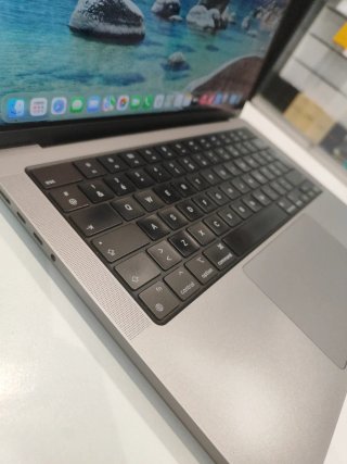 MacBook Pro M2 16GB 512GB SSD 2023