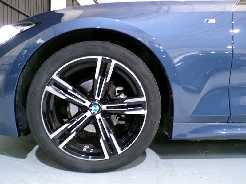 BMW Serie 3 2025, foto 8
