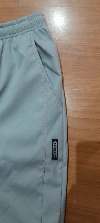Pantalones de senderismo grises forrados por dentr