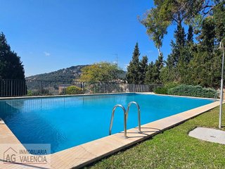 Casa adosada en venta en Casco Urbano en Náquera