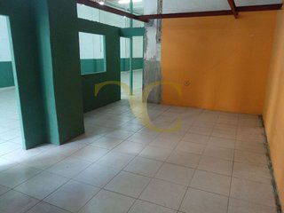 Local comercial en venta en La Magdalena - Versalles en Avilés