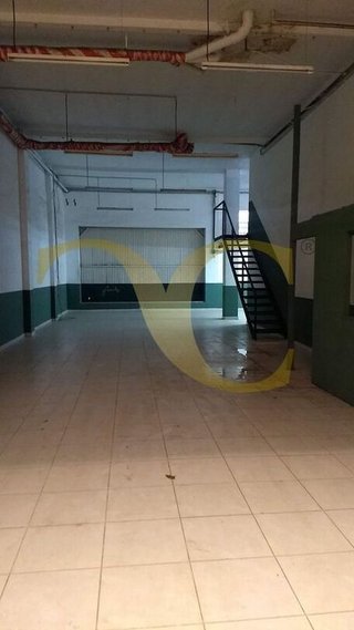 Local comercial en venta en La Magdalena - Versalles en Avilés