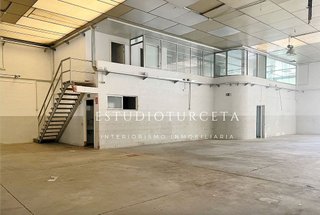 Nave industrial en venta en Coll Favà - Can Magí en Sant Cugat del Vallès