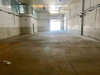 Nave industrial en venta en Coll Favà - Can Magí en Sant Cugat del Vallès
