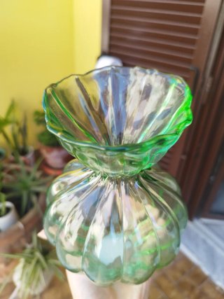 Vasetto in vetro verde