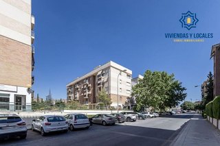 Piso en venta en San Francisco Javier en Granada
