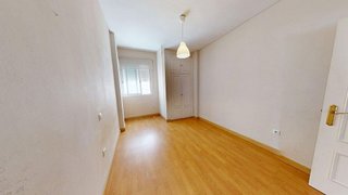 Piso en alquiler en Los Remedios en Sevilla