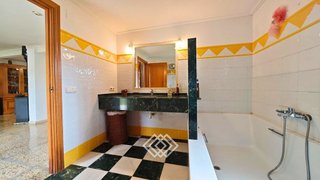 Chalet en venta en La Conarda-Montesano en Bétera
