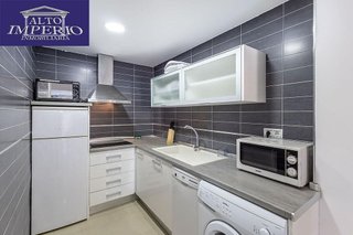 Piso en venta en San Francisco Javier en Granada