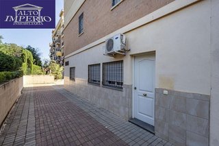 Piso en venta en San Francisco Javier en Granada