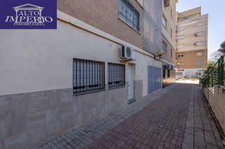 Piso en venta en San Francisco Javier en Granada