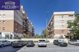 Piso en venta en San Francisco Javier en Granada