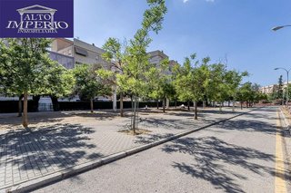 Piso en venta en San Francisco Javier en Granada