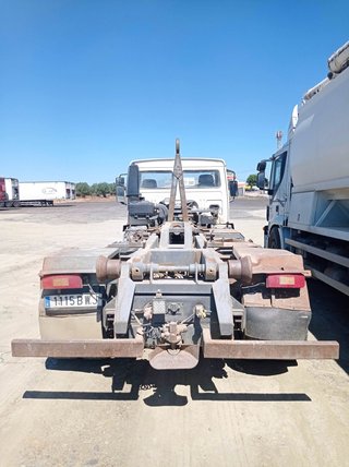 VOLVO FL615B220 2002