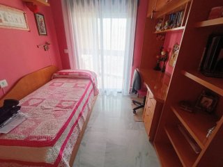 Conjunto Escritorio y Estantería