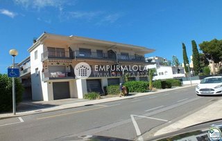 Piso en venta en Salatar en Roses
