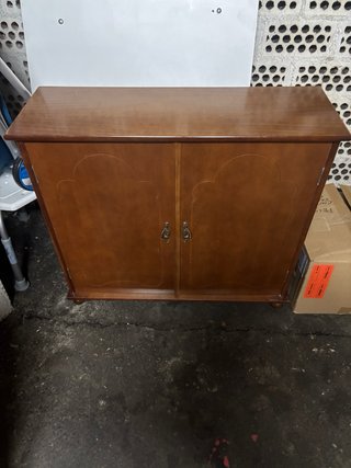 Mueble salón y mesa de centro pino