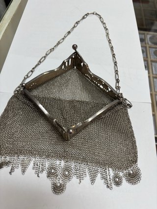 Preciodo Bolso de plata antiguo con cadena ,