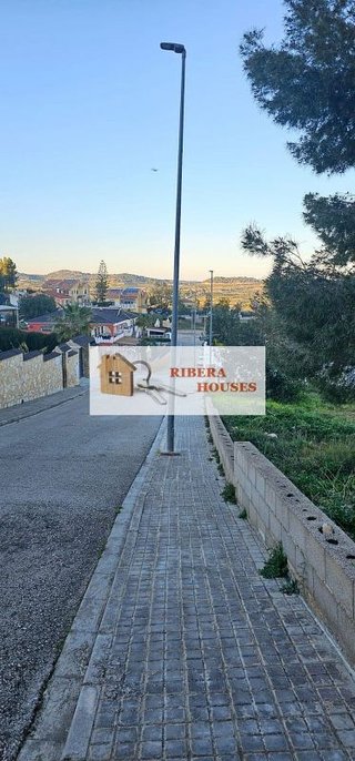 Terreno en venta en Montroy