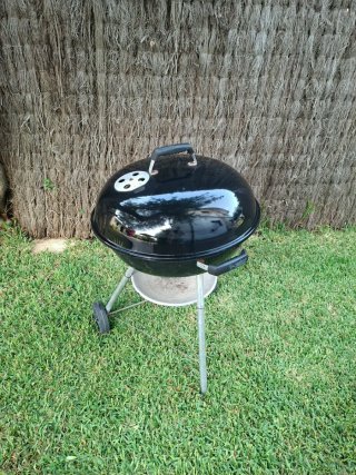 Lote Barbacoa Weber 57cm Carbón.