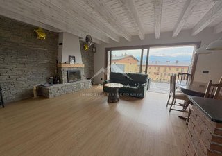 Casa pareada en venta en Puigcerdà