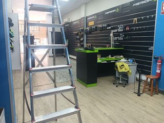 Local comercial en venta en La Granja en Zaragoza
