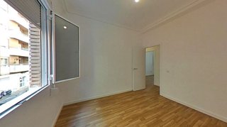 Piso en venta en Los Remedios en Sevilla