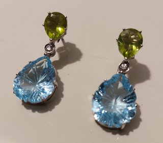 Pendientes oro blanco 18k/750 y diamantes naturale