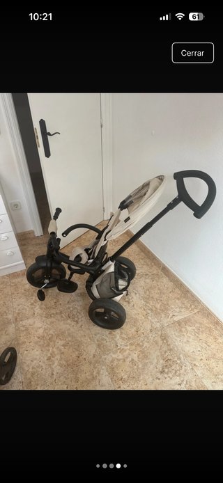 Triciclo bebé con capota y arnés